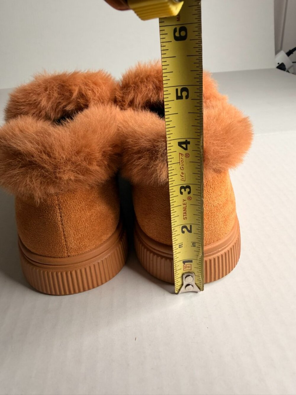 TINSTREE Faux Fur Platform Slippers Camel Brown Women's Size 8 Cozy Moccasins - Picture 5 of 10